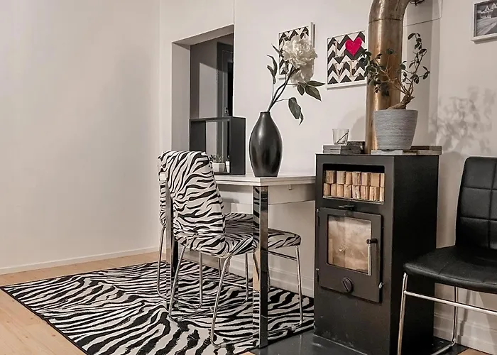 Sunny Nest 1 Apartment *